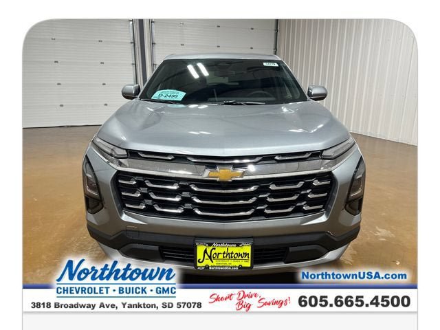New 2026 Chevrolet Equinox LT w/ Convenience Package II AWD/4WD image 8