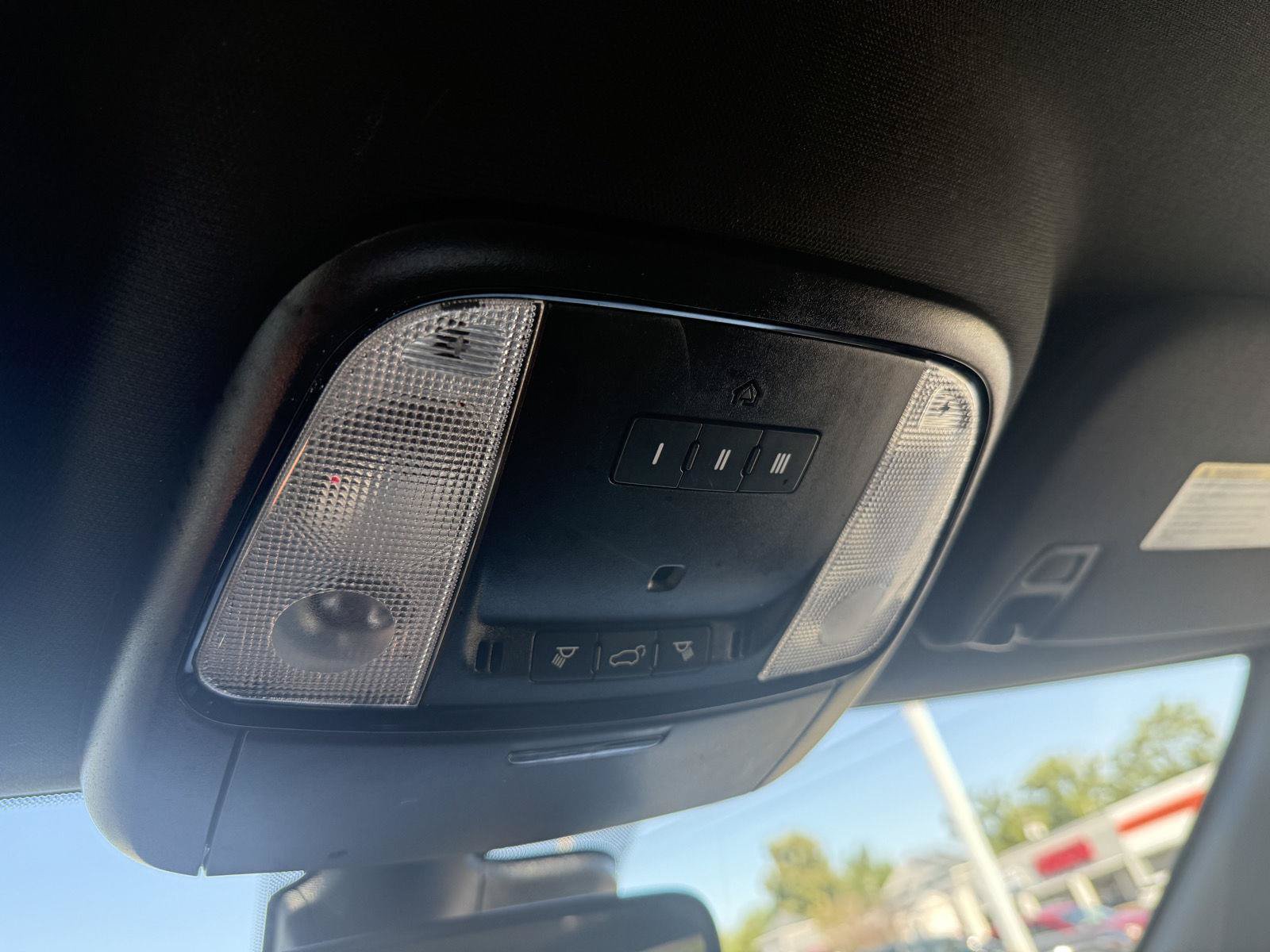 Used 2022 Dodge Durango GT RWD image 38