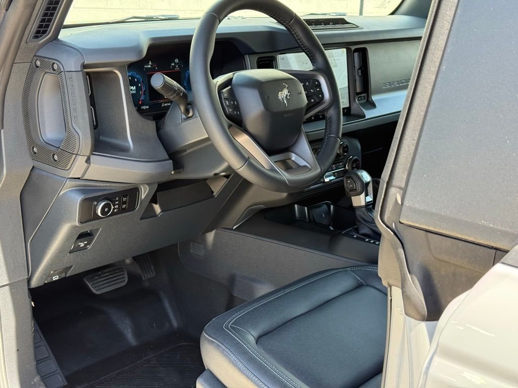 New 2026 Ford Bronco Badlands w/ Sasquatch Package AWD/4WD image 6