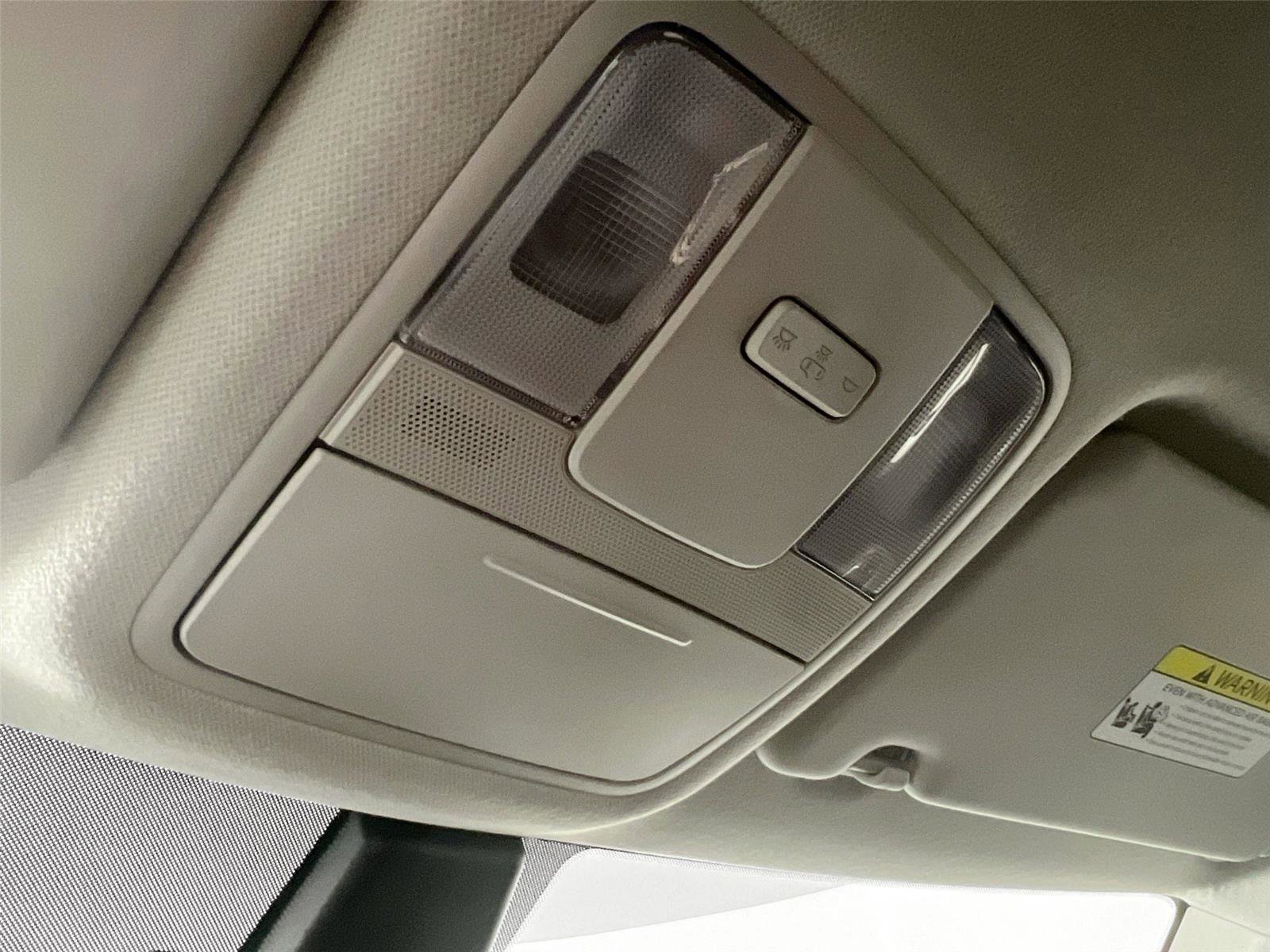 Used 2025 Kia Soul LX w/ LX Technology Package FWD image 13