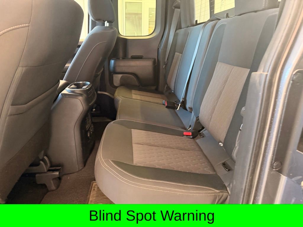 Used 2021 Nissan Titan SV w/ SV Convenience Package image 7