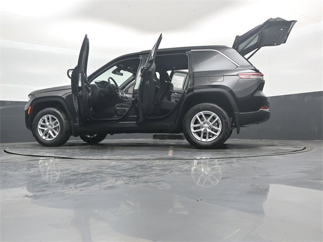 New 2025 Jeep Grand Cherokee Laredo X w/ Luxury Tech Group I image 53