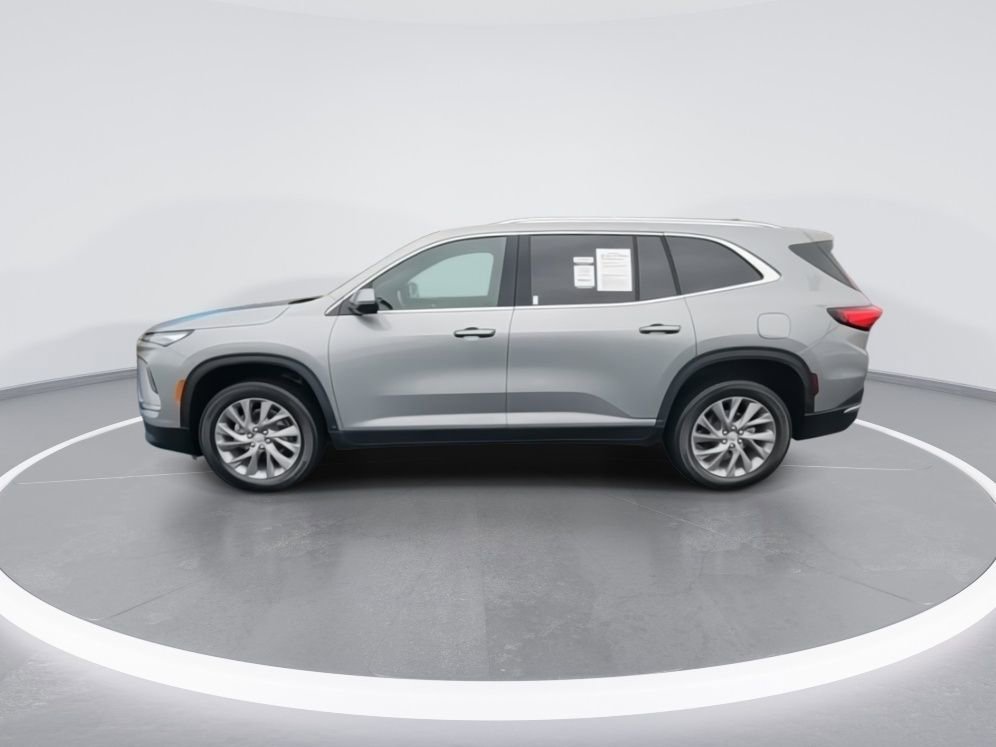 Used 2025 Buick Enclave Preferred AWD/4WD image 5
