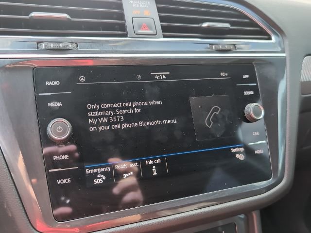 Used 2023 Volkswagen Tiguan SE R-Line image 15