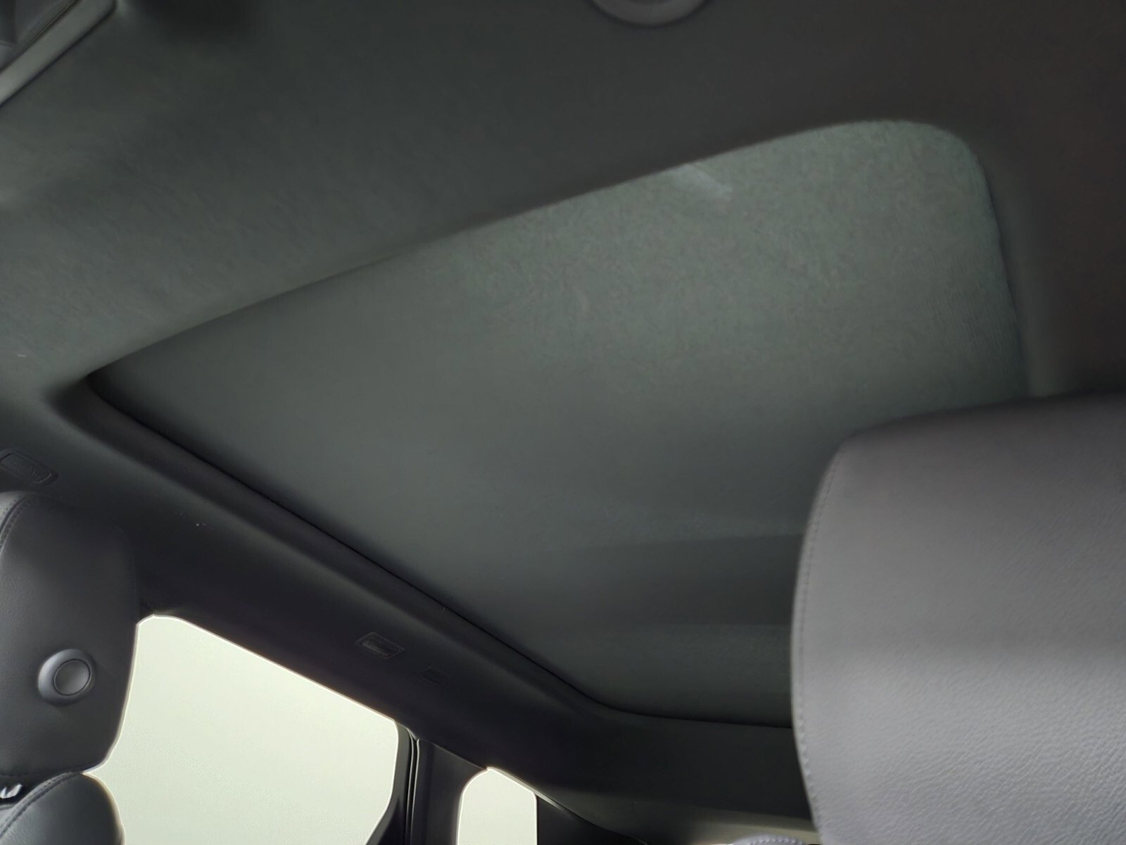 New 2026 Land Rover Range Rover Evoque Dynamic SE image 11