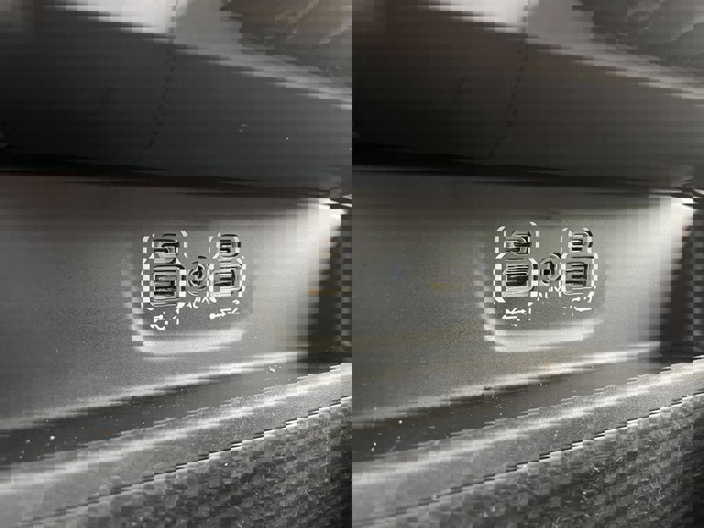 Used 2024 RAM 1500 Laramie image 25