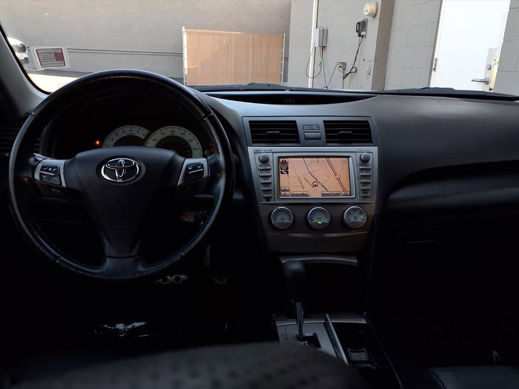 Used 2011 Toyota Camry SE image 20