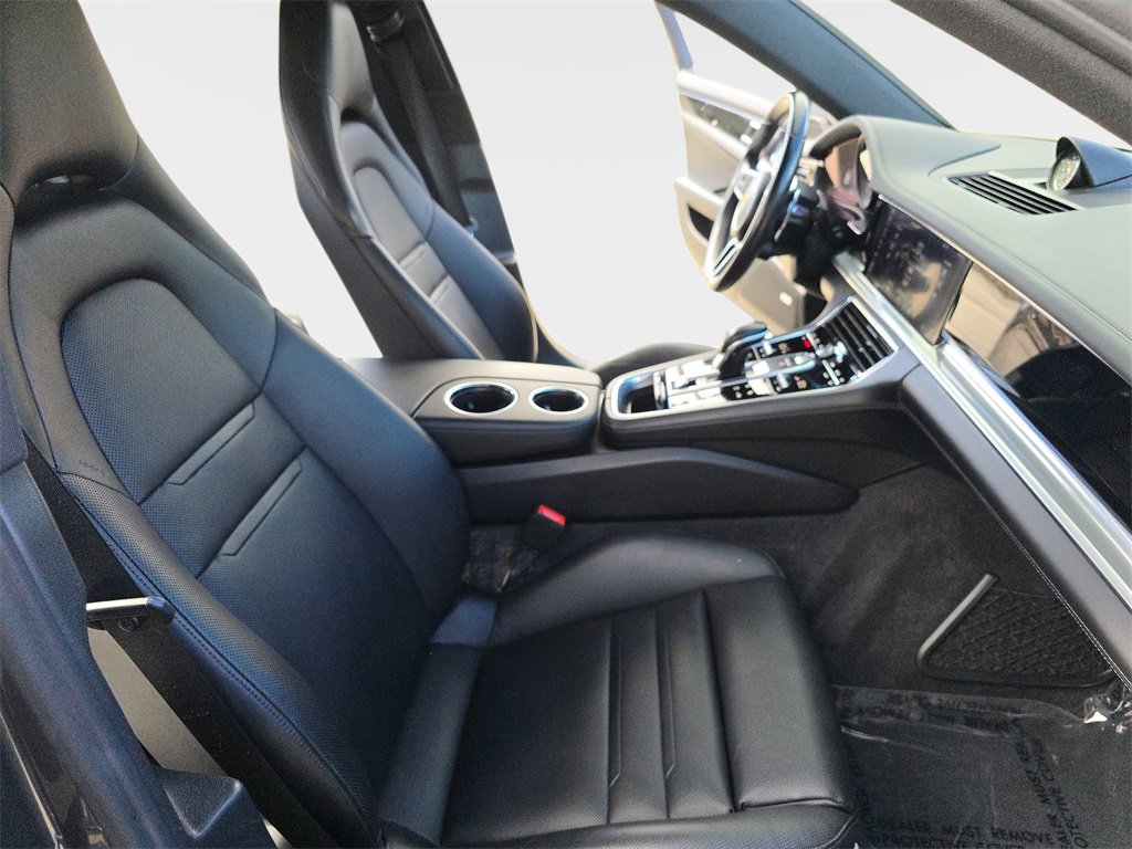 Used 2018 Porsche Panamera 4S image 12