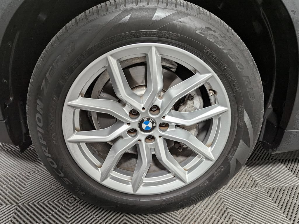 Used 2022 BMW X5 xDrive40i w/ Premium Package AWD/4WD image 49