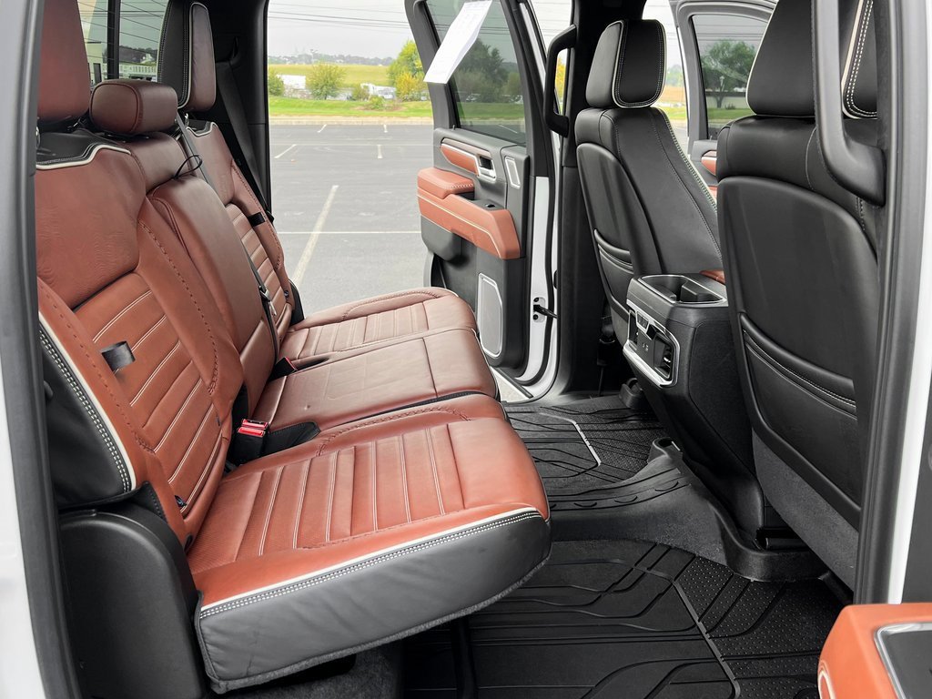 Used 2025 GMC Sierra 3500 Denali Ultimate image 24