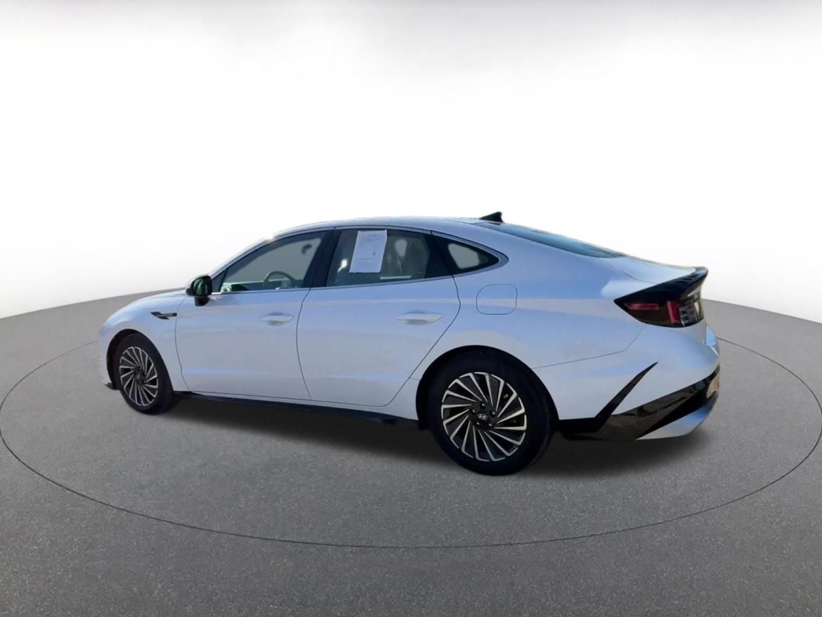 Used 2025 Hyundai Sonata SEL image 11