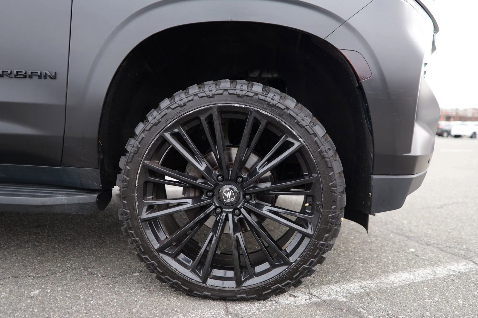 Used 2021 Chevrolet Suburban RST w/ Luxury Package image 11