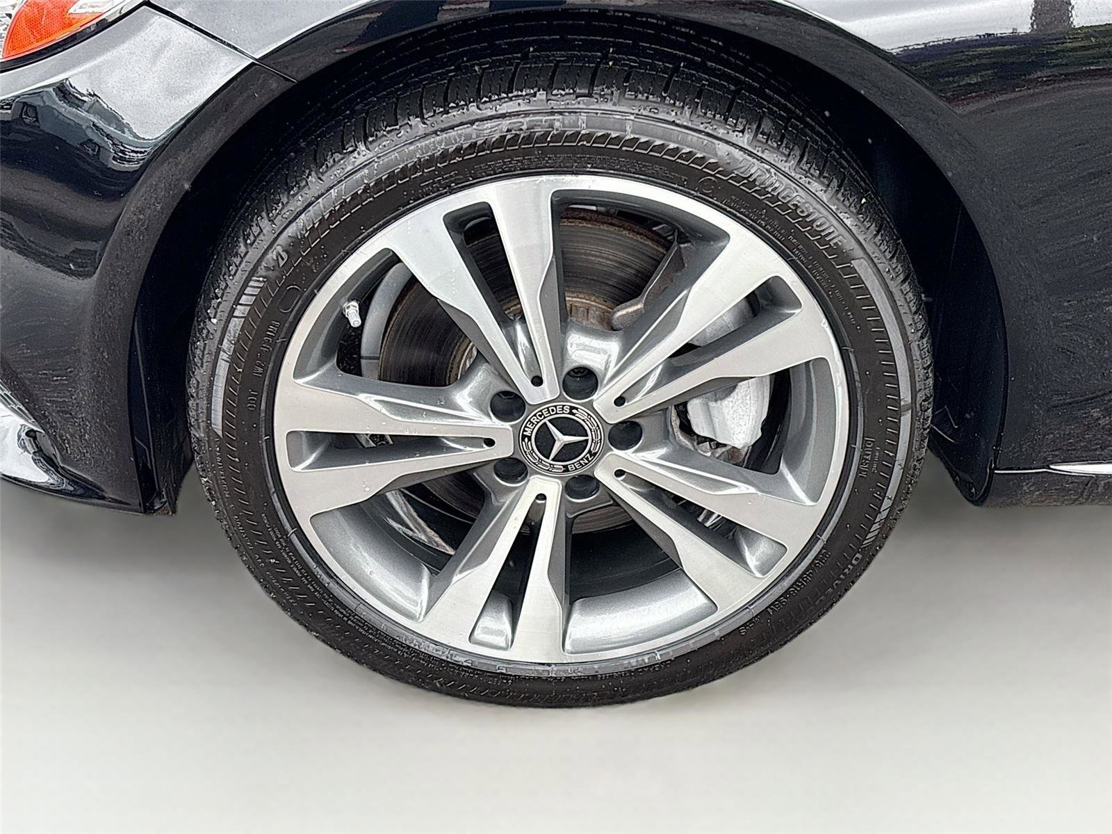 Used 2019 Mercedes-Benz C 300 4MATIC Sedan image 31