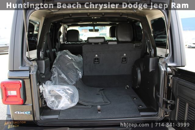 Used 2023 Jeep Wrangler Unlimited Sahara image 47