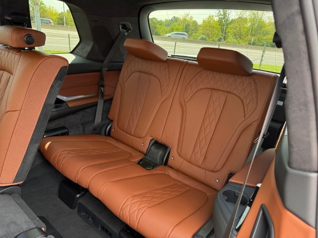 New 2027 BMW X7 M60i AWD/4WD image 21