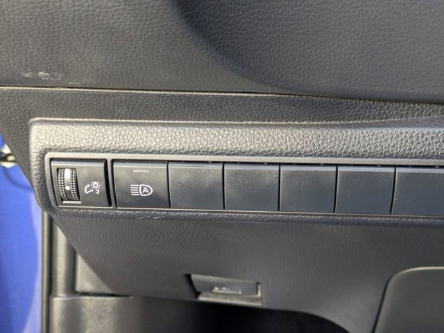 Used 2025 Toyota Corolla SE w/ SE Package image 23