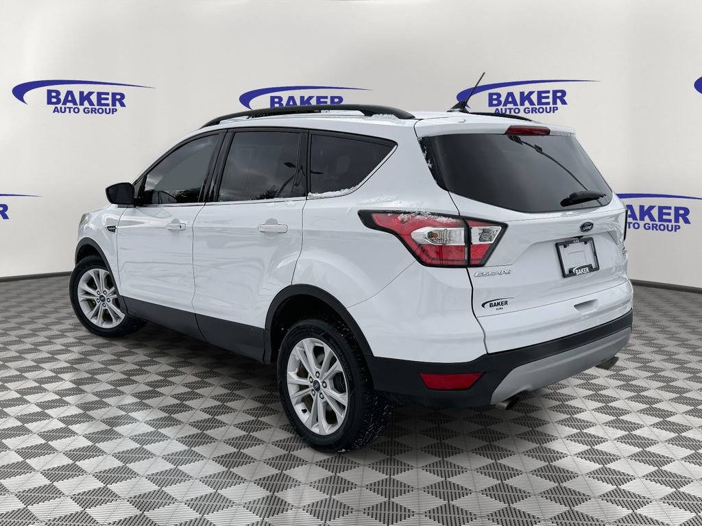 Used 2018 Ford Escape SEL image 3