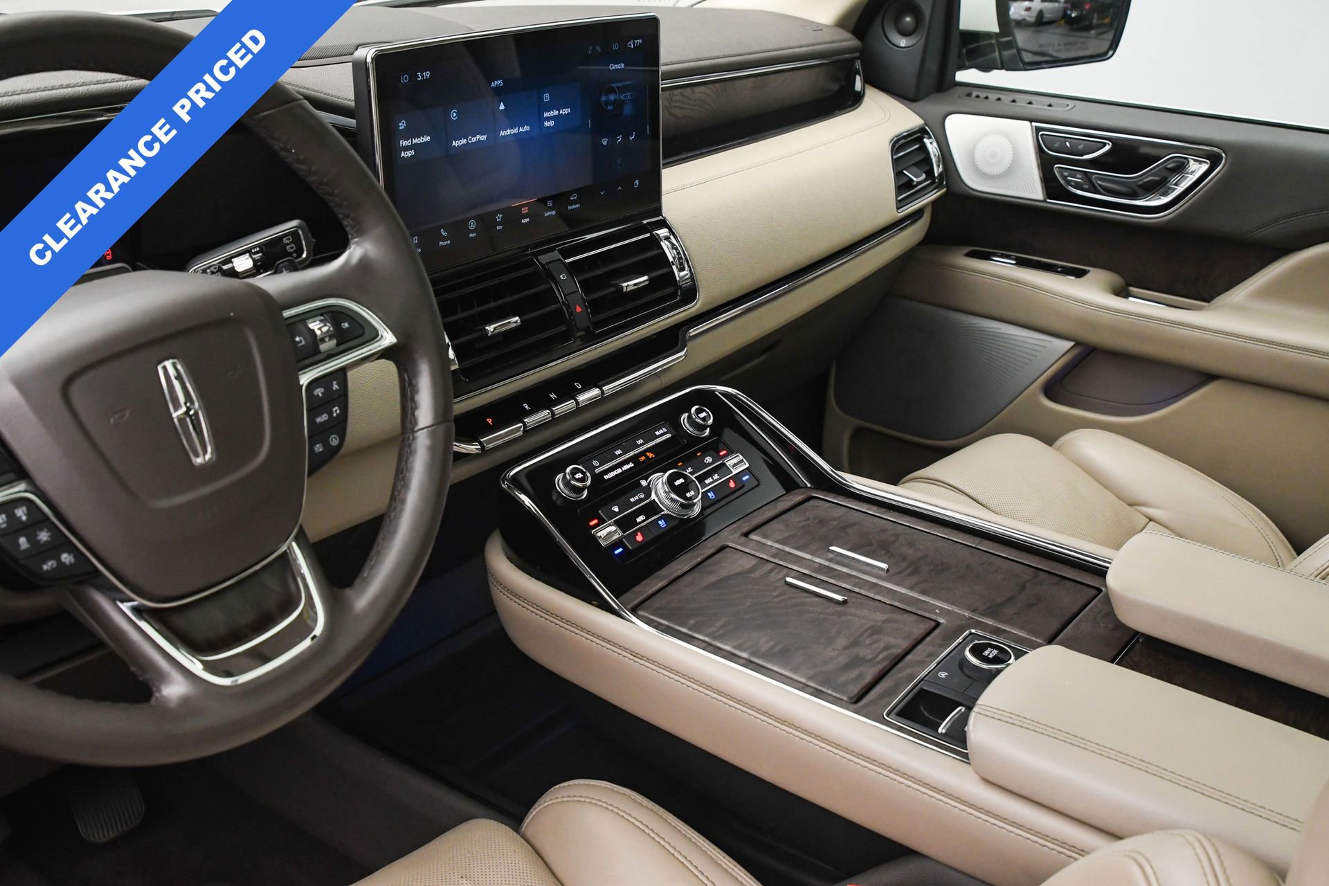 Used 2022 Lincoln Navigator Reserve image 42