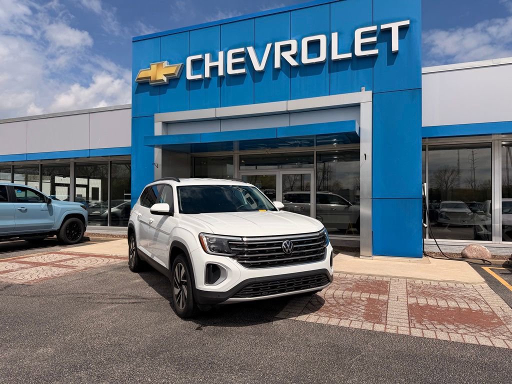 Used 2024 Volkswagen Atlas SE