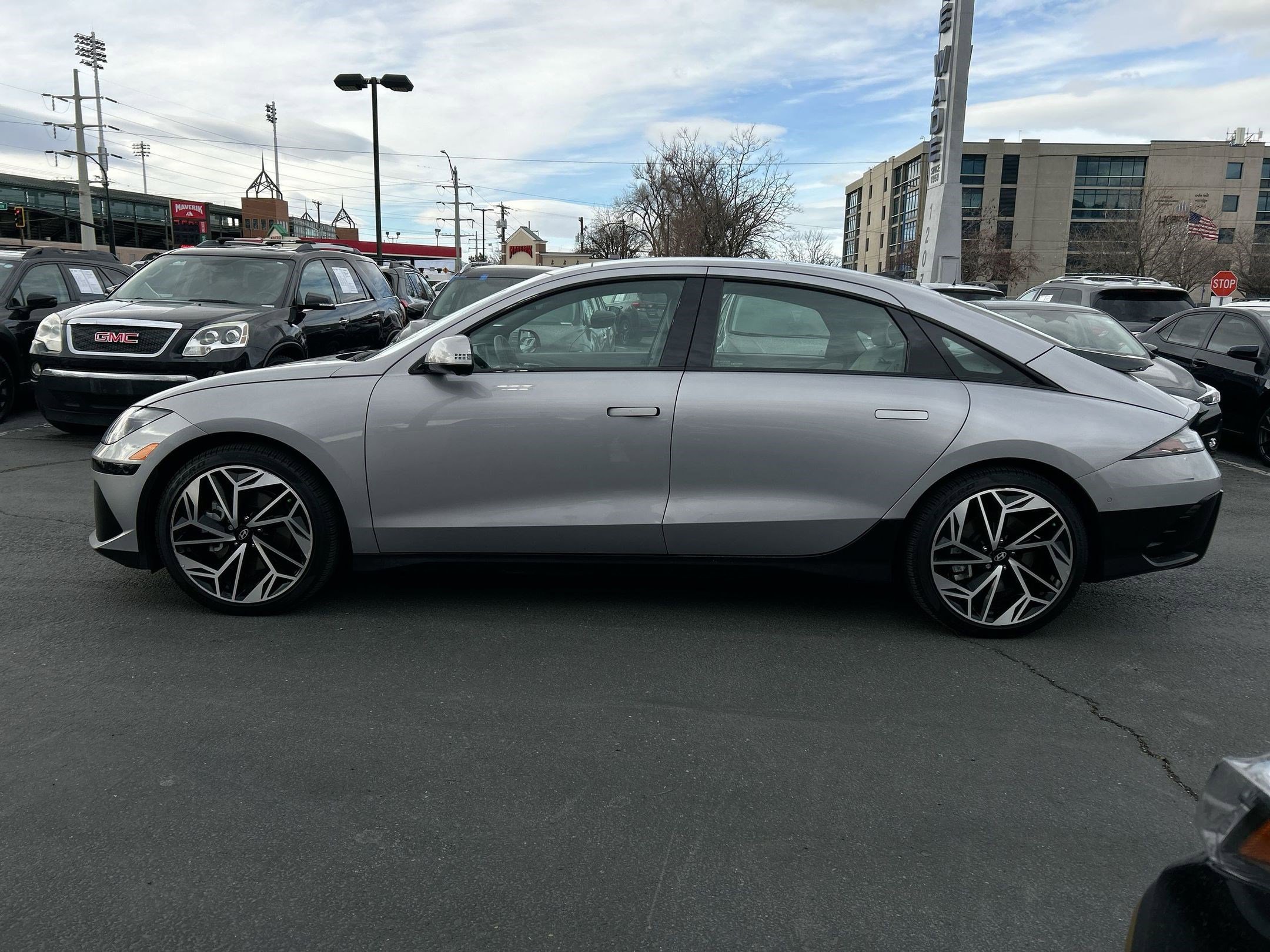 Used 2023 Hyundai Ioniq 6 Limited w/ Cargo Package image 7