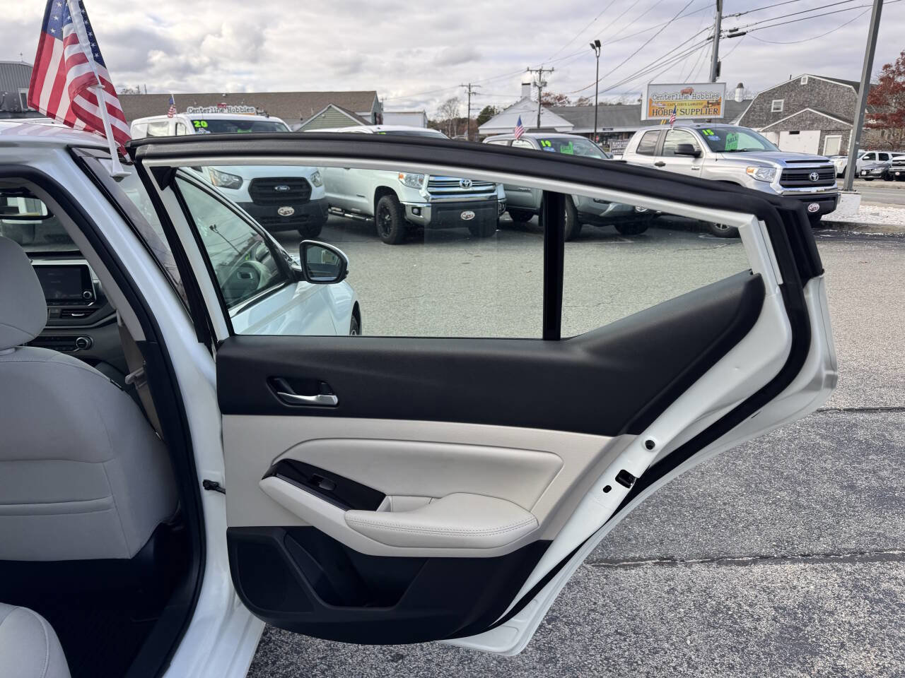 Used 2020 Nissan Altima 2.5 SV image 33