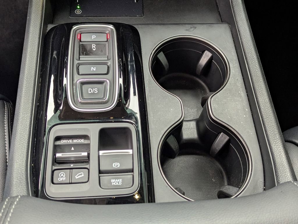 Used 2025 Honda Pilot EX-L image 9