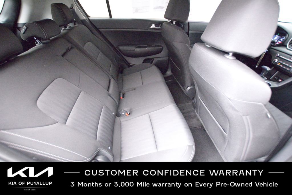 Used 2020 Kia Sportage LX image 14