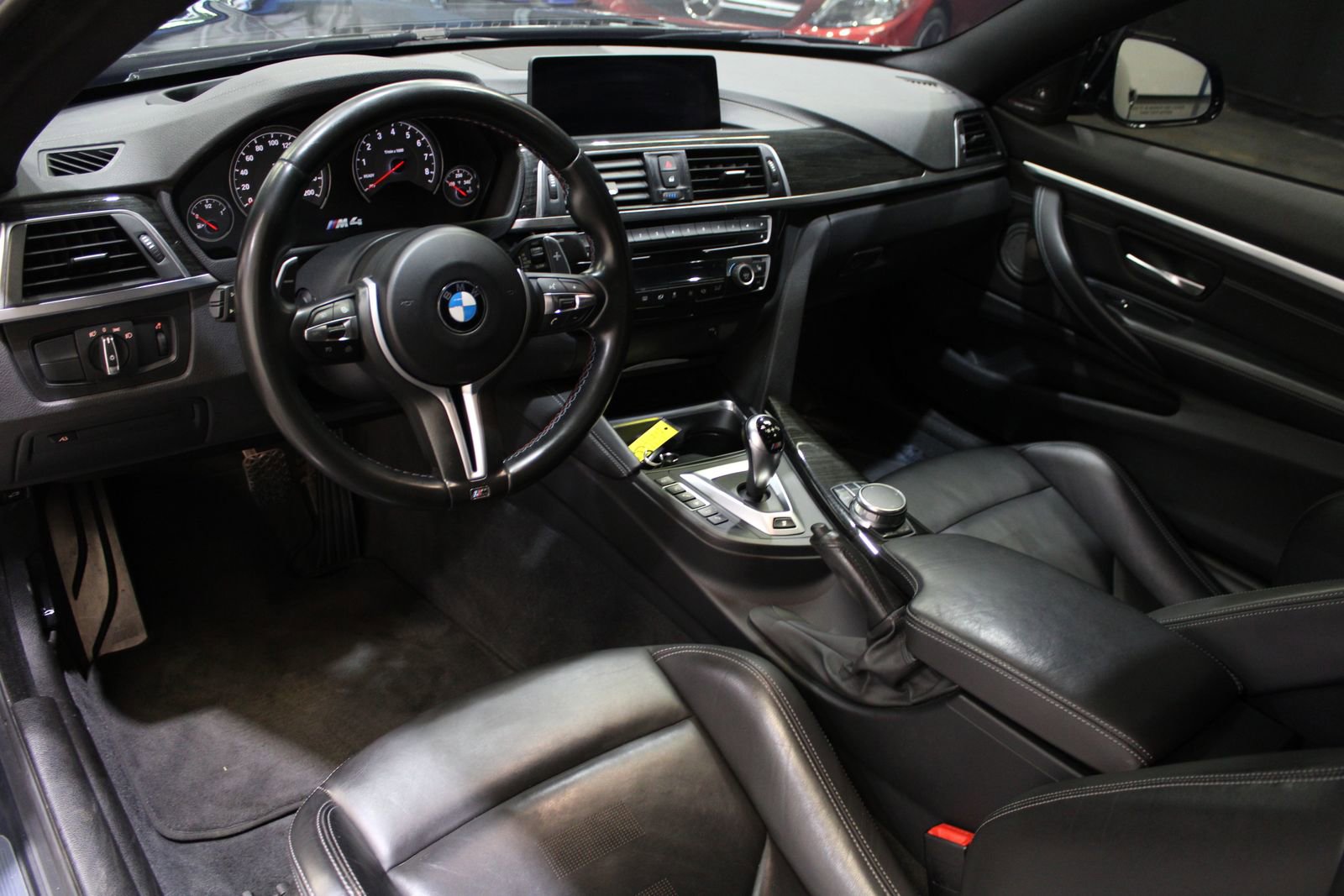 Used 2018 BMW M4 Coupe RWD image 25