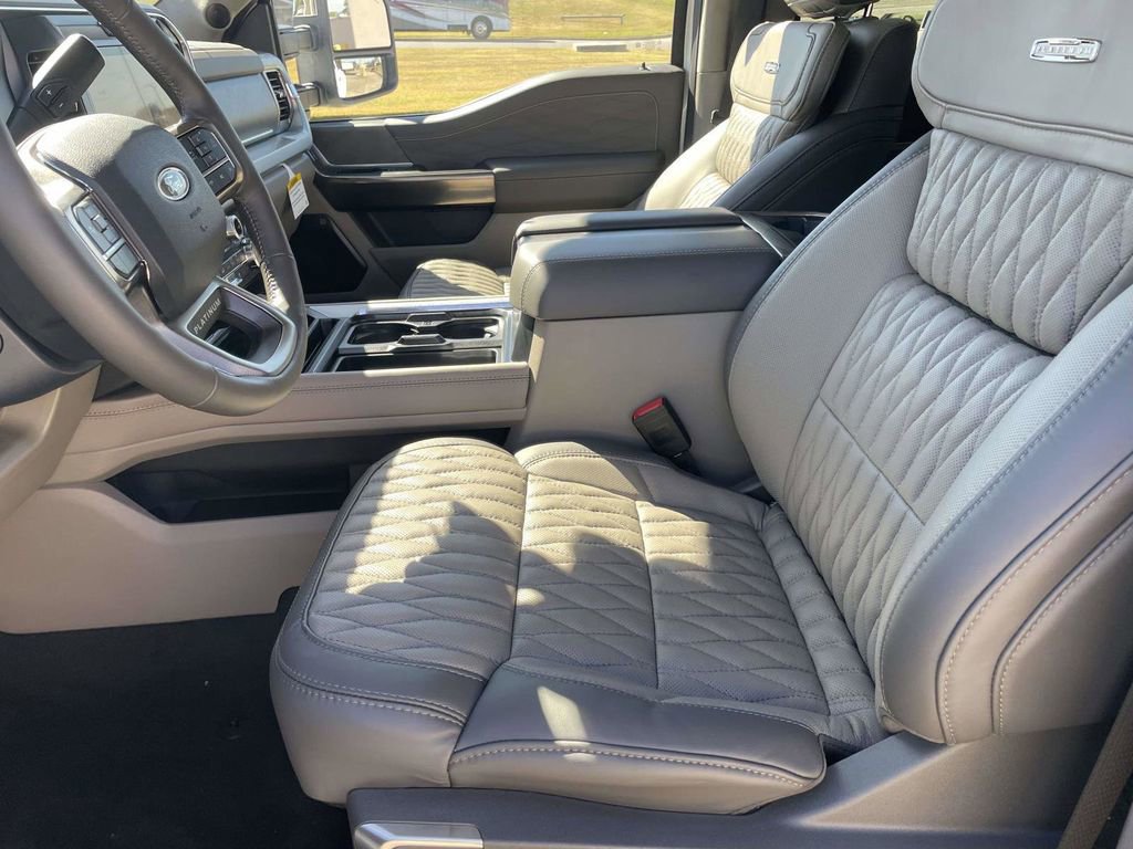 New 2026 Ford F350 Platinum w/ Platinum Plus Package image 13