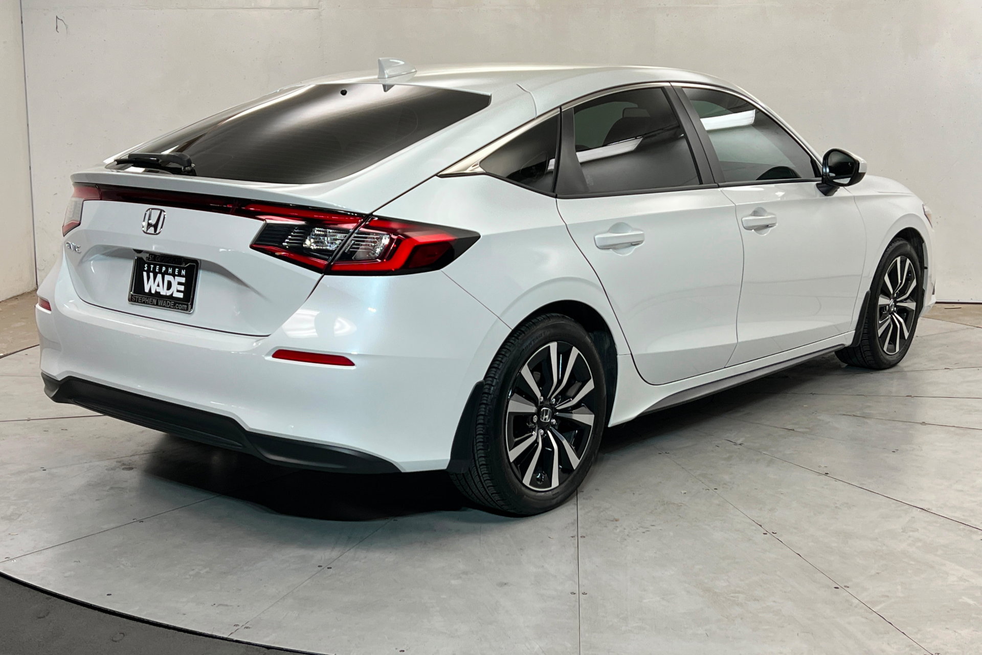Used 2024 Honda Civic EX-L image 5