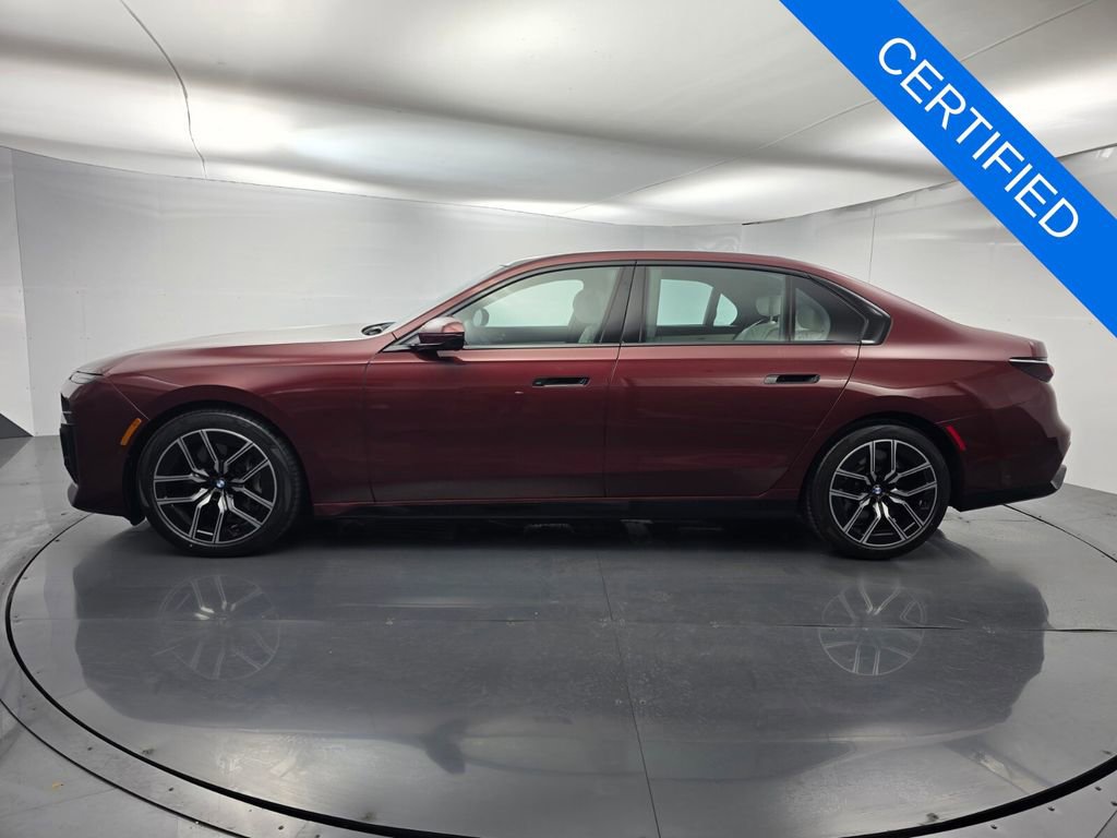 Certified 2023 BMW 760i xDrive AWD/4WD image 7