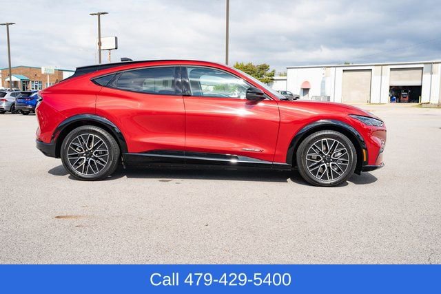Used 2024 Ford Mustang Mach-E Premium image 7