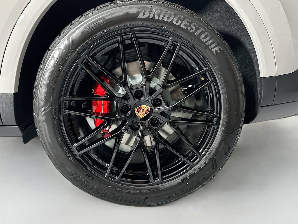 New 2026 Porsche Cayenne S AWD/4WD image 33
