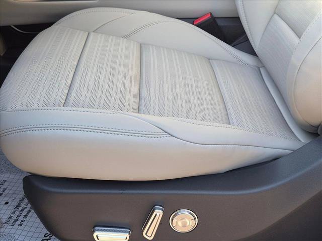 New 2026 Lincoln Nautilus Reserve w/ Jet Appearance Package AWD/4WD image 4