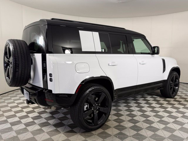 New 2026 Land Rover Defender 110 X-Dynamic SE AWD/4WD image 8
