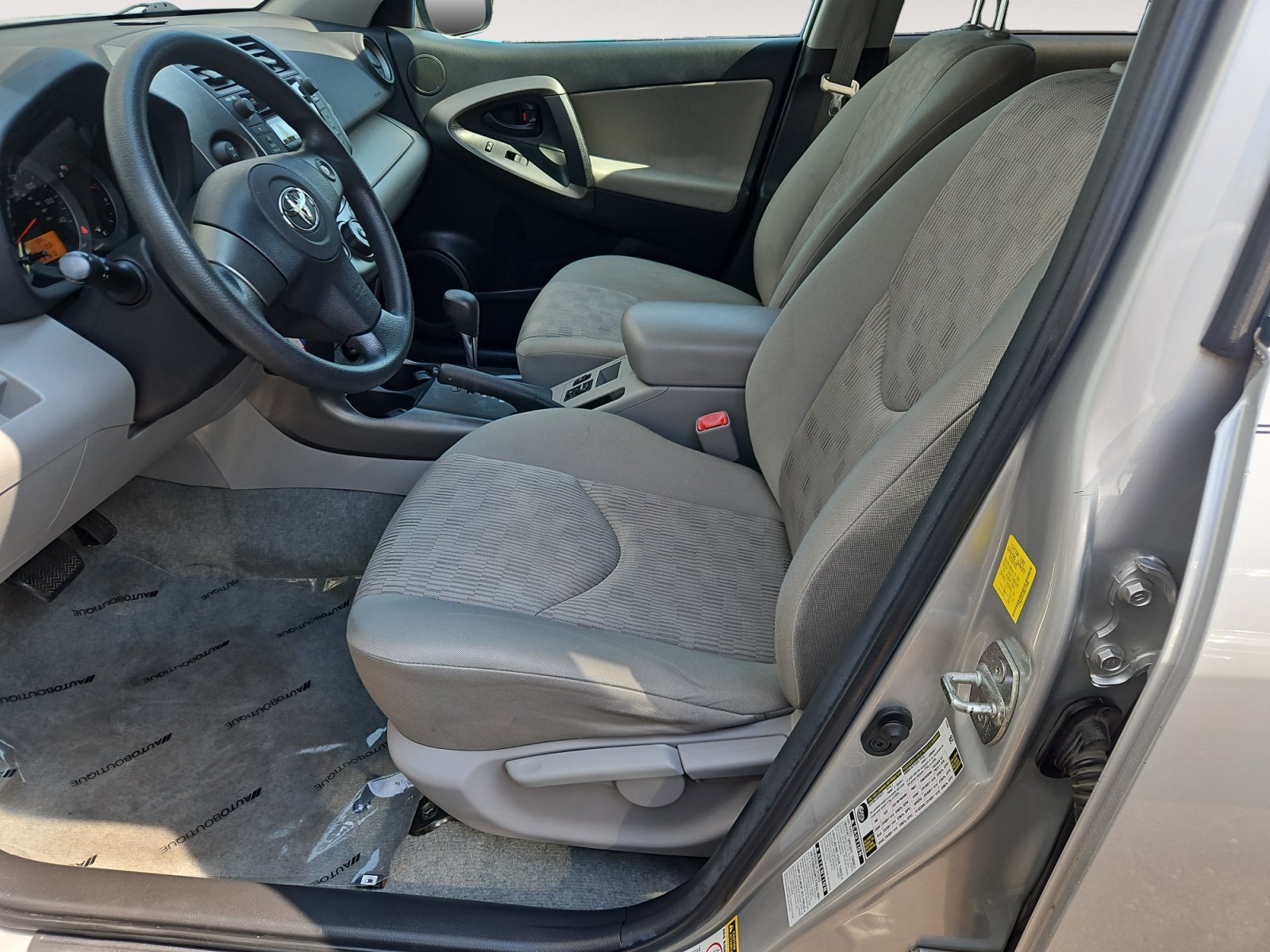 Used 2011 Toyota RAV4 4WD w/ Base L4 Extra Value Pkg image 9