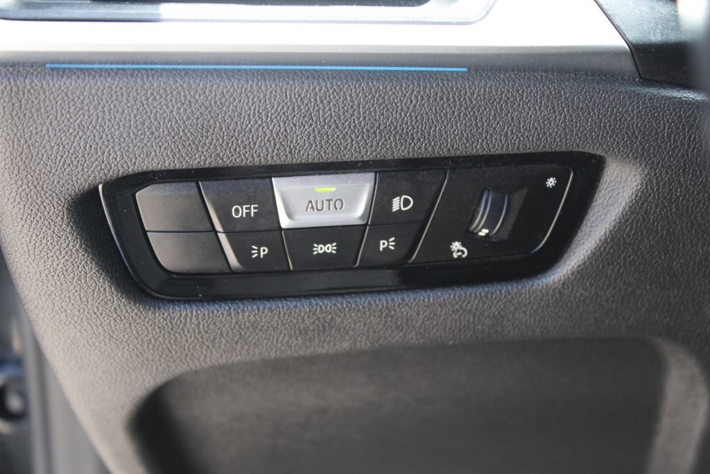 Used 2024 BMW 430i Convertible RWD image 28