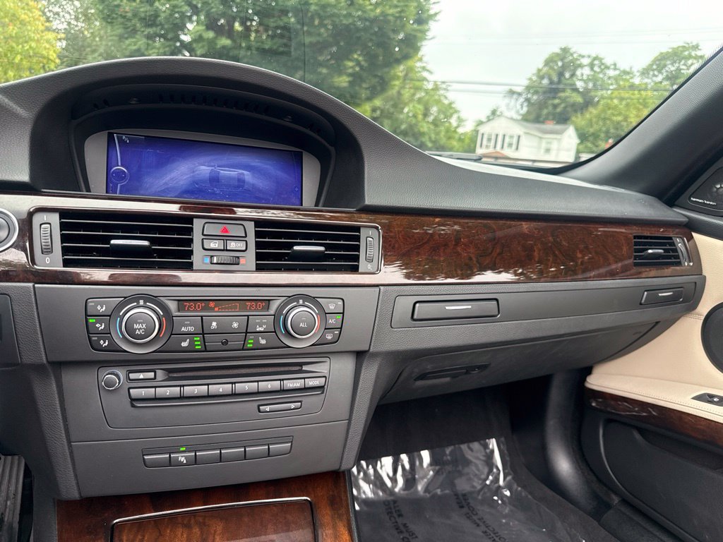 Used 2013 BMW 328i Convertible RWD image 26