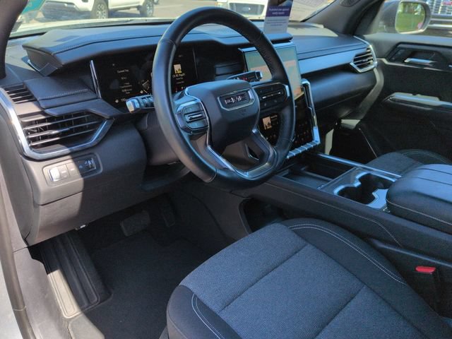 Used 2025 GMC Acadia Elevation AWD/4WD image 12