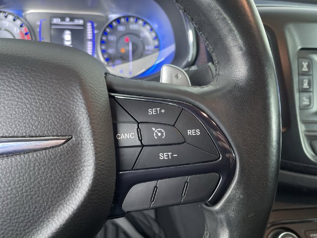 Used 2015 Chrysler 200 S w/ Comfort Group FWD image 30
