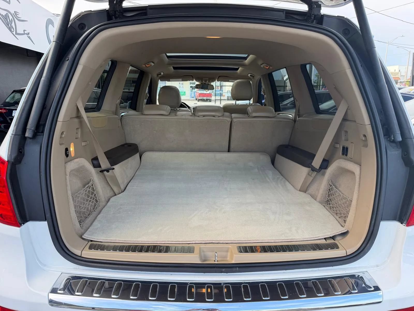 Used 2016 Mercedes-Benz GL 450 4MATIC w/ Premium I Package image 43