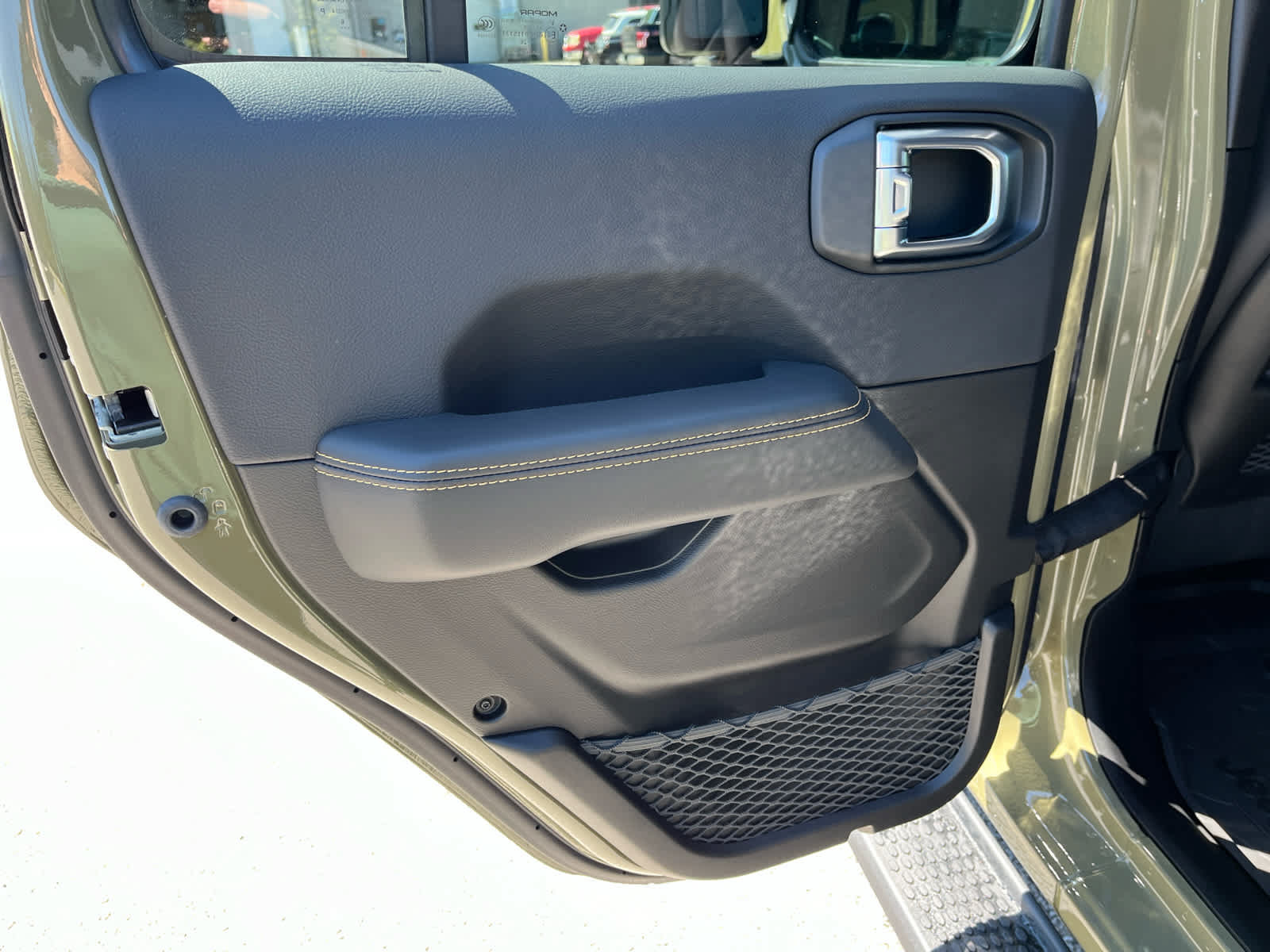 New 2026 Jeep Wrangler Unlimited Sahara AWD/4WD image 24