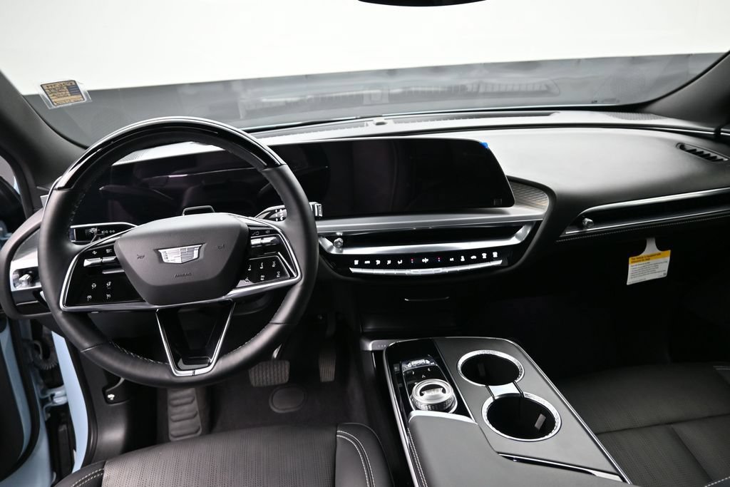 Certified 2024 Cadillac Lyriq Luxury AWD/4WD image 13