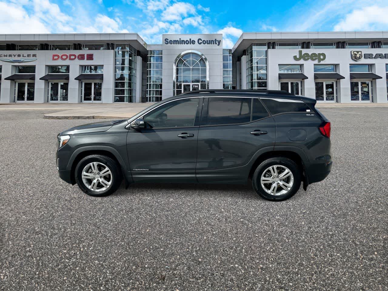 Used 2018 GMC Terrain SLE FWD image 5