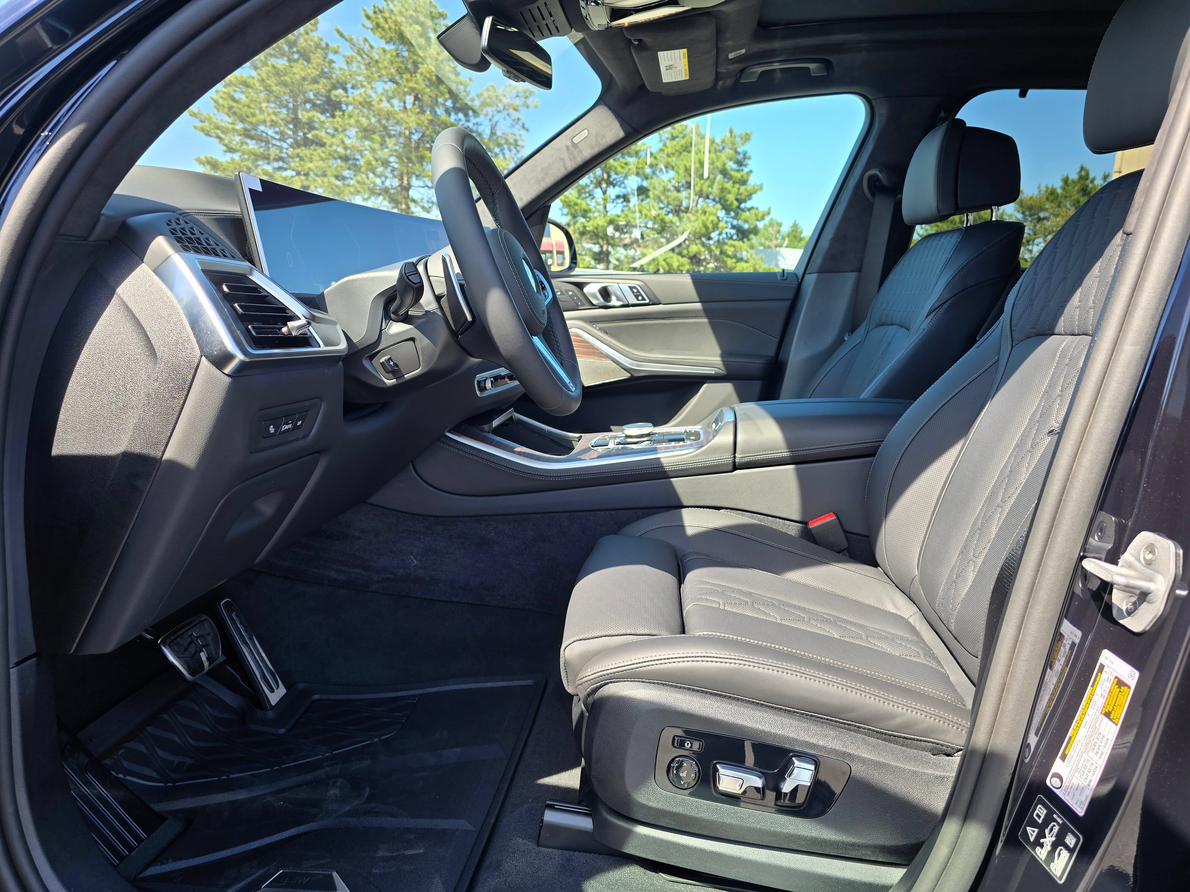 New 2026 BMW X5 xDrive40i w/ M Sport Package AWD/4WD image 40