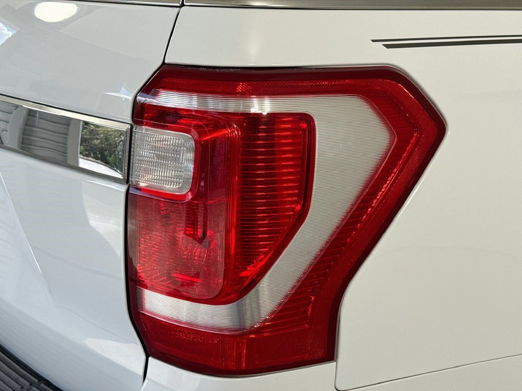 Used 2021 Ford Expedition XLT w/ Cargo Package RWD image 33