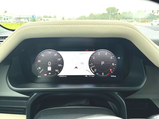 Used 2023 Land Rover Defender 90 SE AWD/4WD image 11