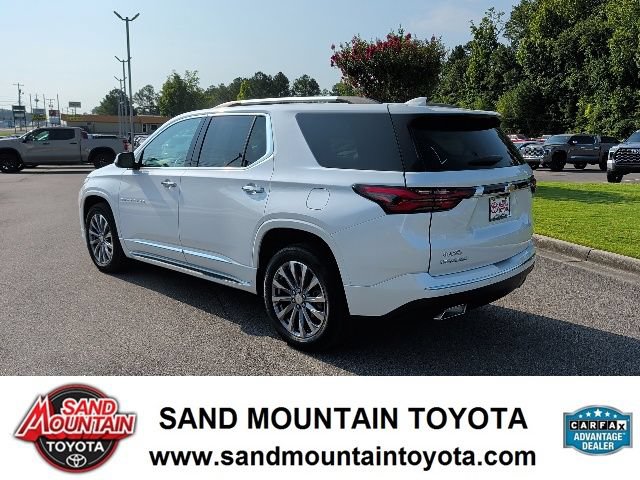 Used 2022 Chevrolet Traverse Premier FWD image 11