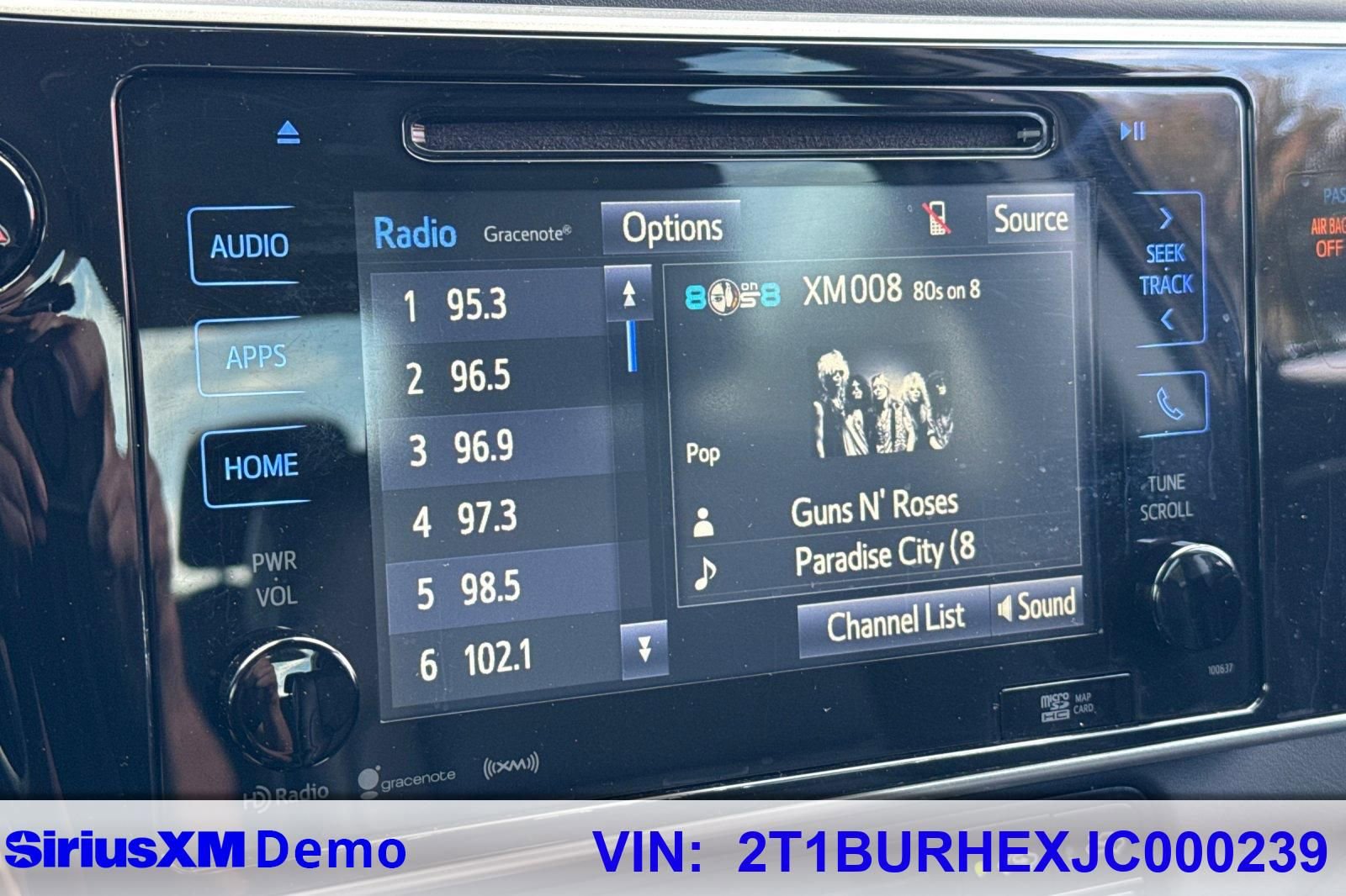 Used 2018 Toyota Corolla XLE image 51