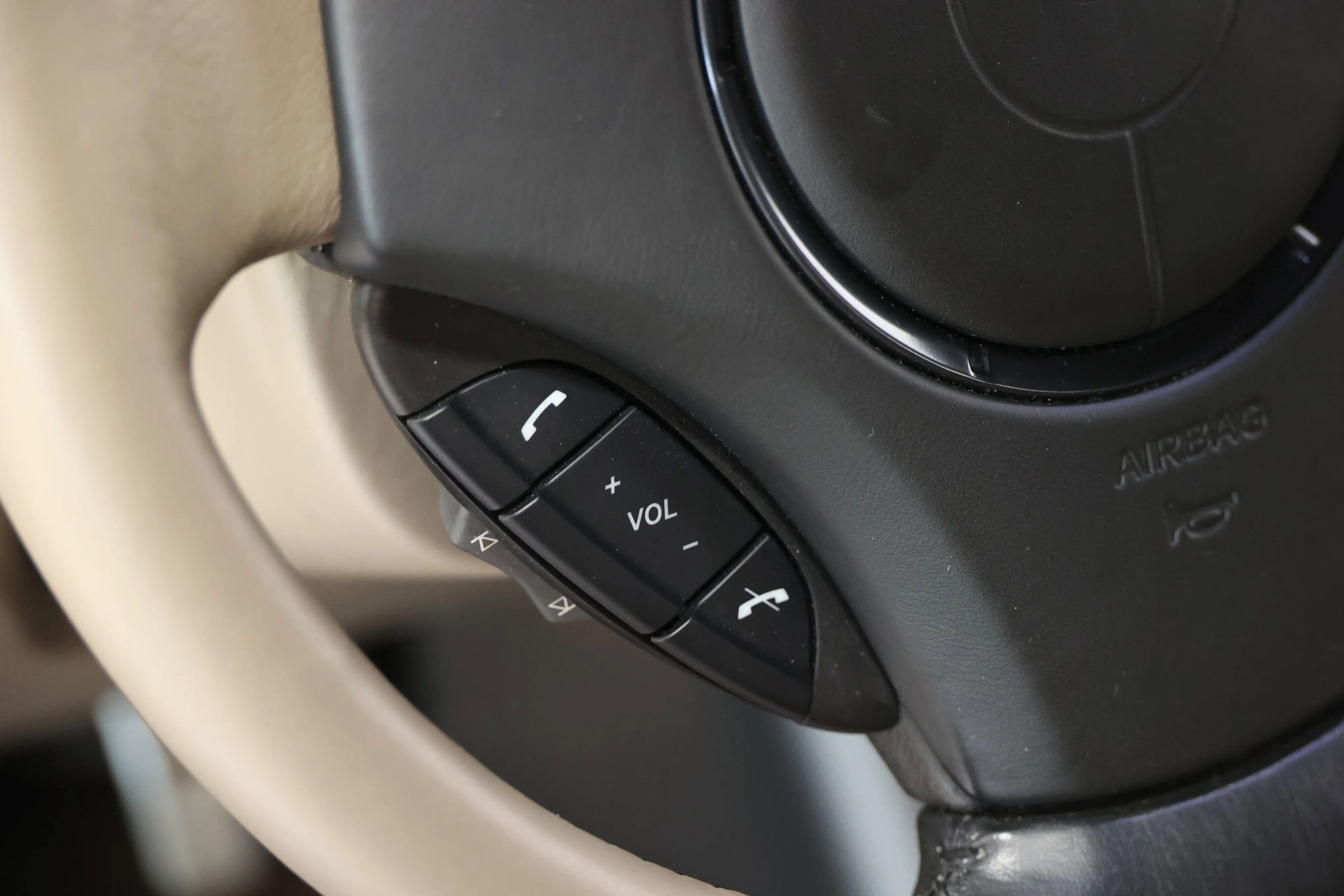 Used 2017 Aston Martin Rapide S image 19